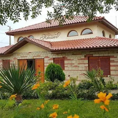בית הארחה Wine Cellar Kiossev
